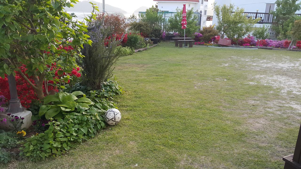Sunmoon Pension Yeosu Exterior foto